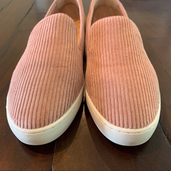 Birdies Shoes - Birdies - The Swift Shoe - Carnation Corduroy - Size 9